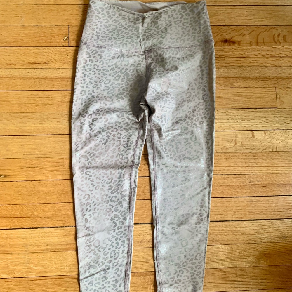 Golden leopard leggings